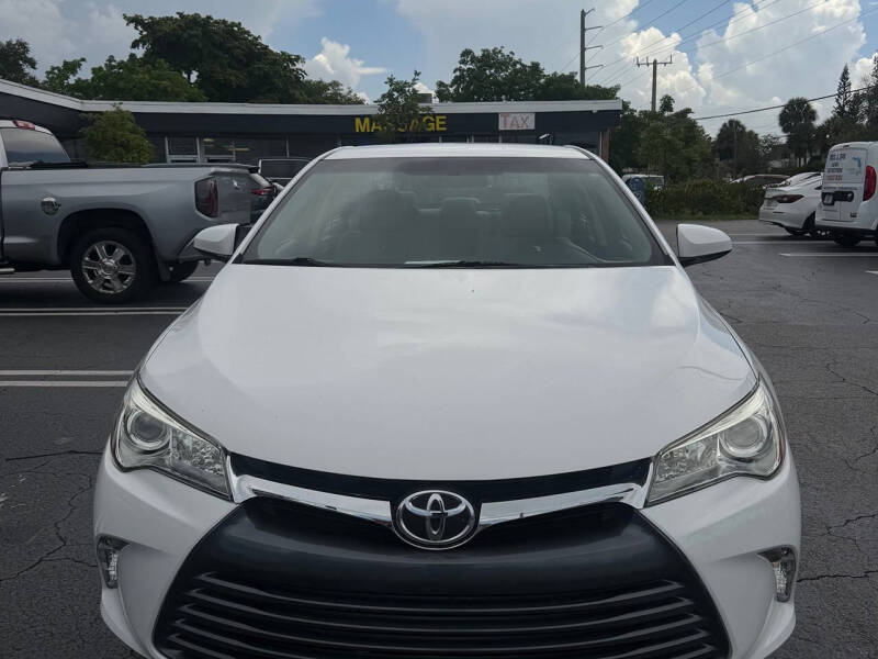2017 Toyota Camry SE
