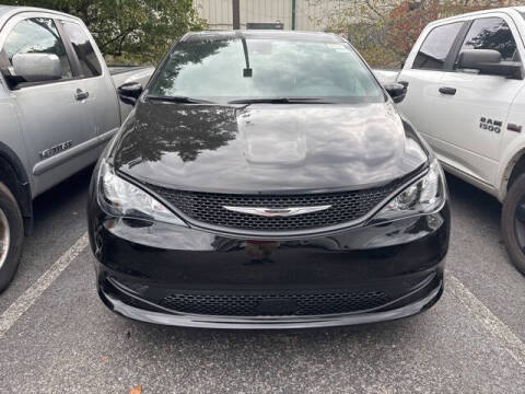 2026 Chrysler Voyager LX