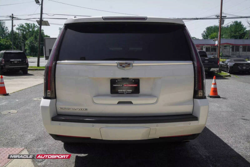 2018 Cadillac Escalade ESV Premium Luxury