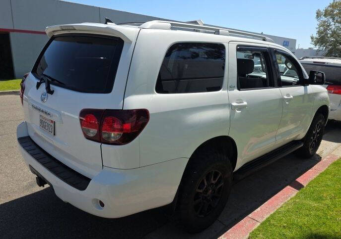2019 Toyota Sequoia SR5