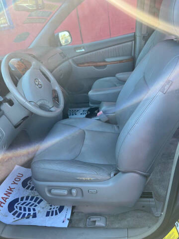 2007 Toyota Sienna XLE 7-Passenger