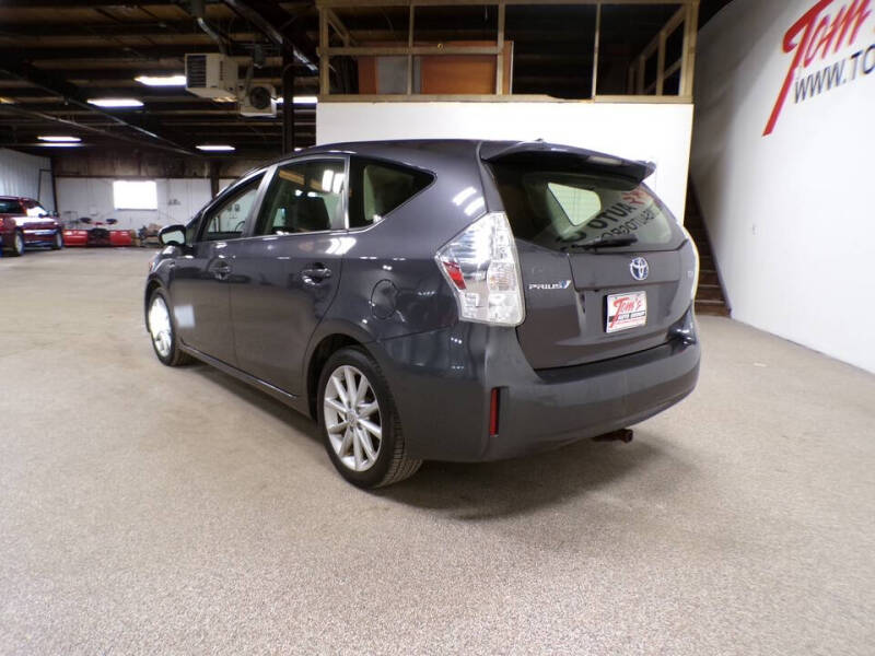 2012 Toyota Prius v Five