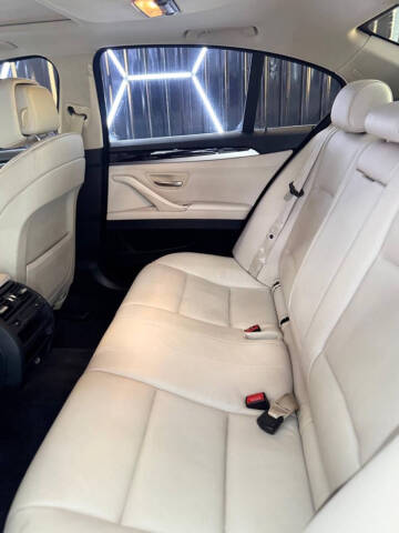 2012 BMW 5 Series 535i