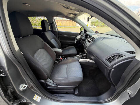 2011 Mitsubishi Outlander Sport SE