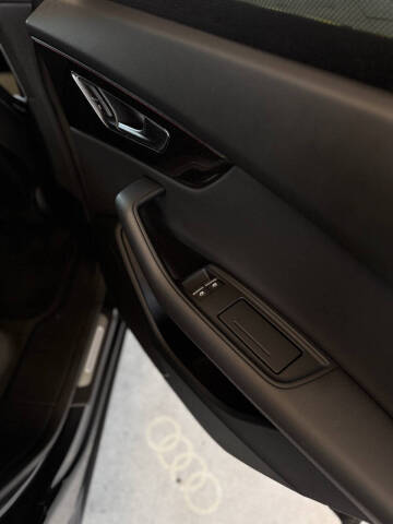 2019 Audi Q8 quattro Prestige 55 TFSI