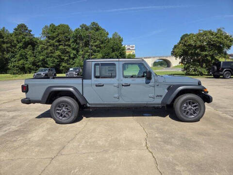 2025 Jeep Gladiator Sport S