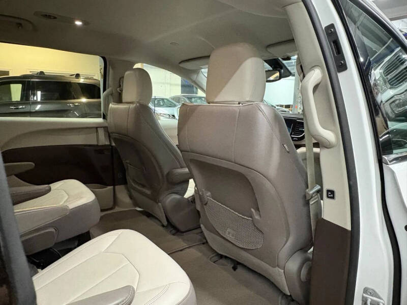 2017 Chrysler Pacifica