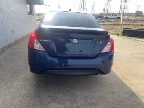 2018 Nissan Versa