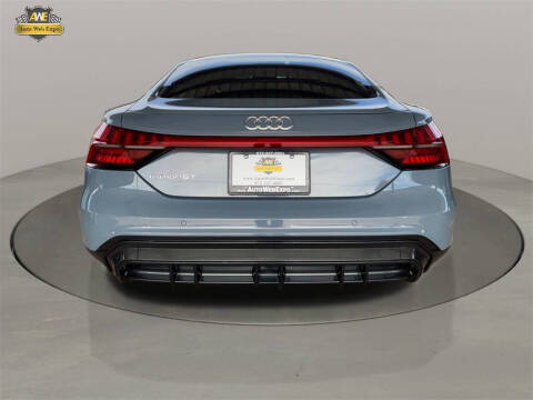 2022 Audi e-tron GT quattro Premium Plus