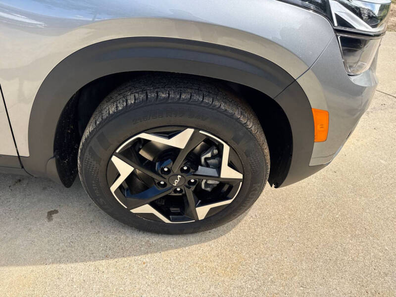2024 Kia Seltos EX
