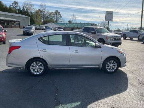 2018 Nissan Versa