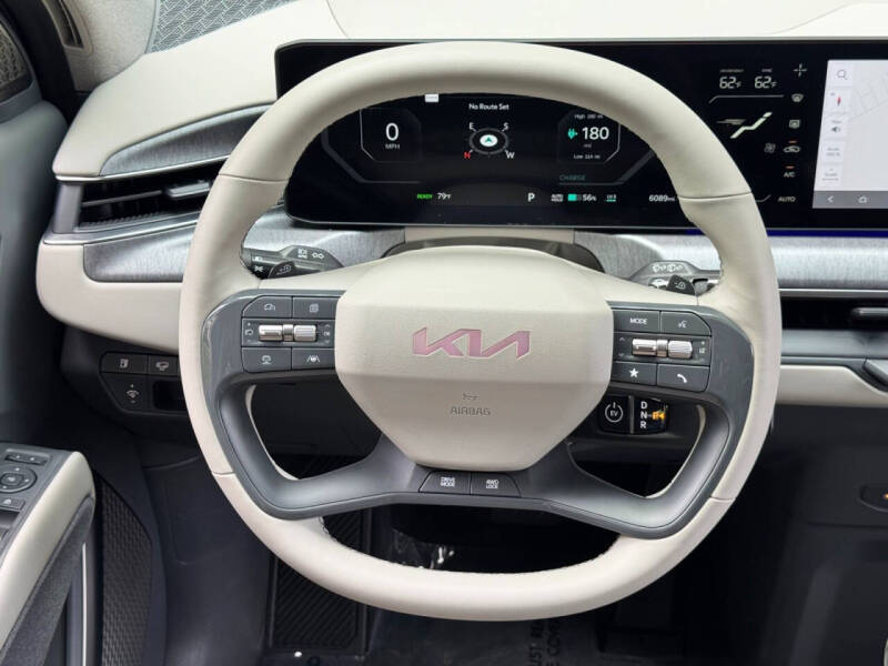 2024 Kia EV9 Land