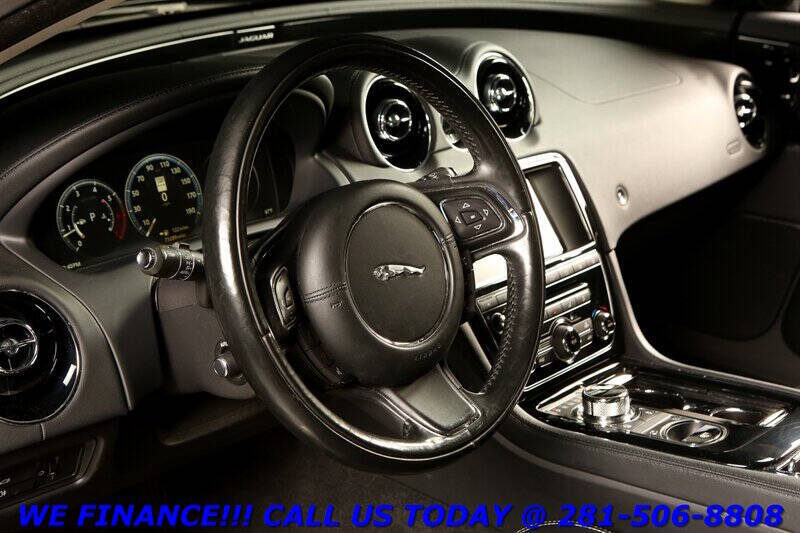 2016 Jaguar XJ R-Sport