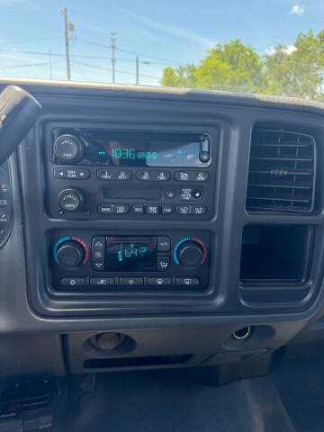 2004 Chevrolet Silverado 2500HD LS