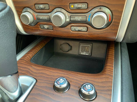 2020 Nissan Pathfinder Platinum