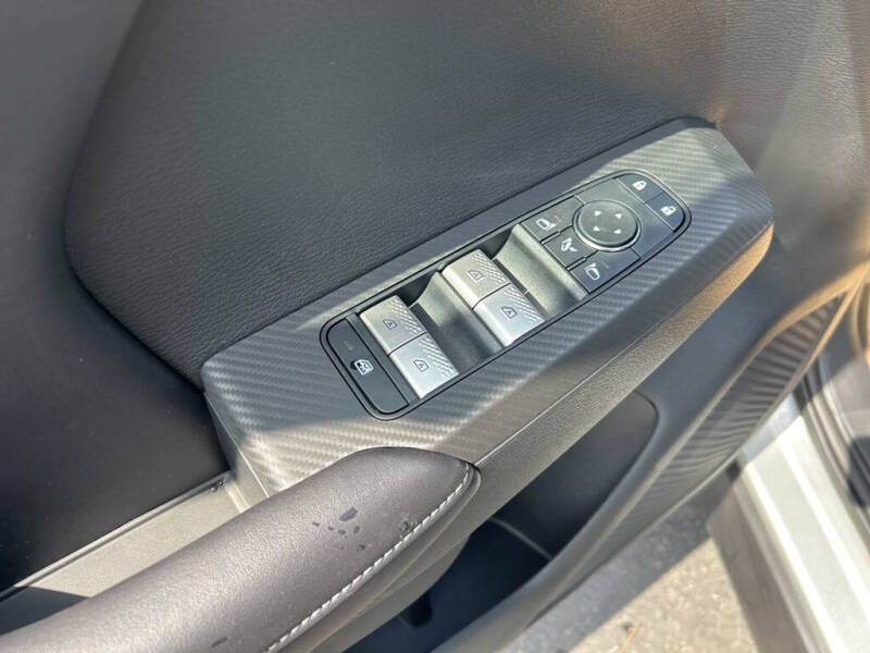 2025 Mitsubishi Outlander PHEV SE