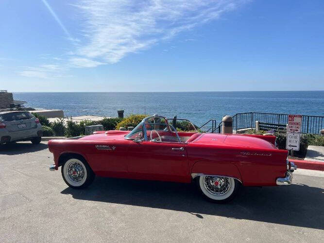 1955 Ford Thunderbird