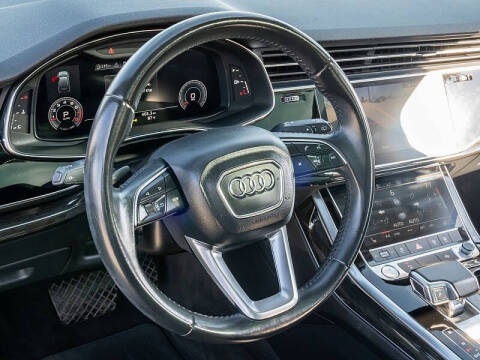 2020 Audi Q7 quattro Premium Plus 55 TFSI