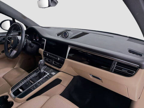 2021 Porsche Macan S