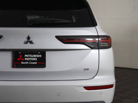 2025 Mitsubishi Outlander SE