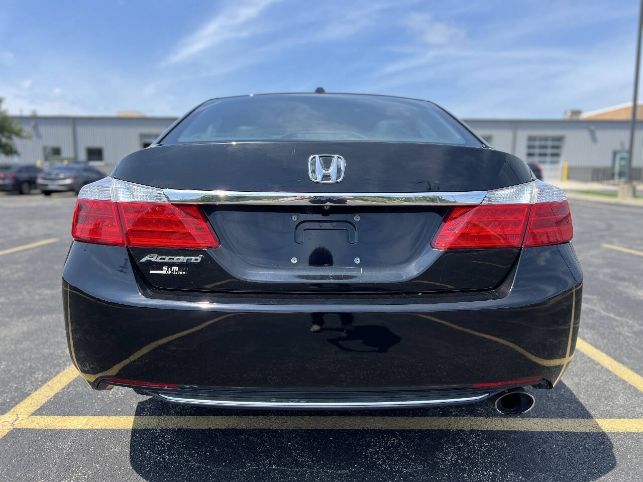 View vehicle photo 7