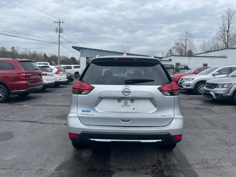 2017 Nissan Rogue SV