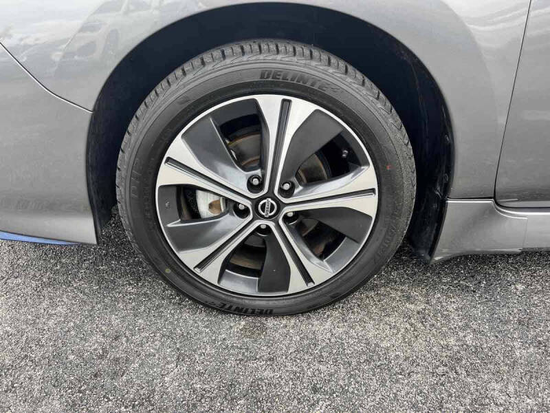 2021 Nissan LEAF SL PLUS