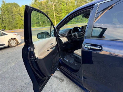 2021 Toyota Sienna XLE 7-Passenger