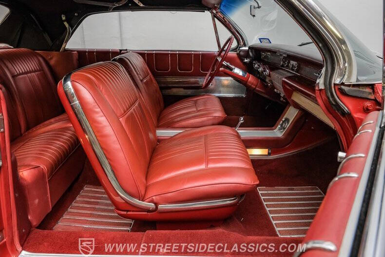 1961 Oldsmobile Starfire