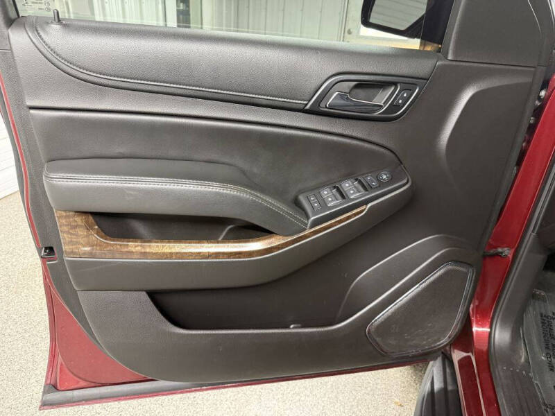2017 Chevrolet Suburban LS