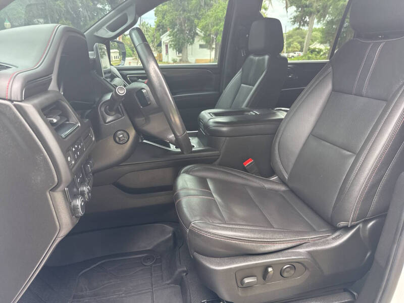 2022 Chevrolet Suburban RST