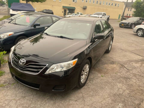 2010 Toyota Camry for sale at Lyell & Dewey Auto Inc in Rochester NY