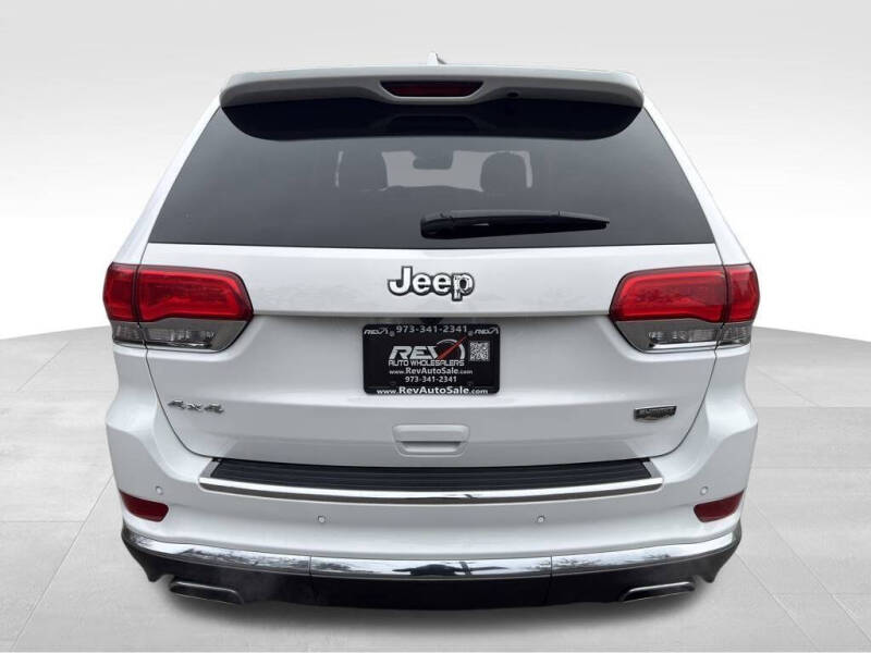 2016 Jeep Grand Cherokee Summit