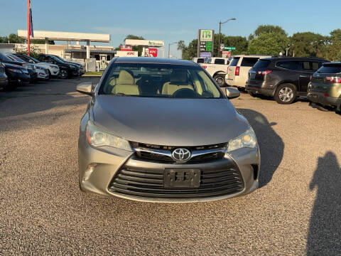 2016 Toyota Camry LE