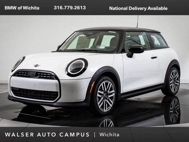 2025 MINI Hardtop 2 Door Cooper Signature Trim