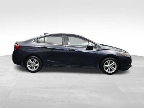 2016 Chevrolet Cruze LT Auto