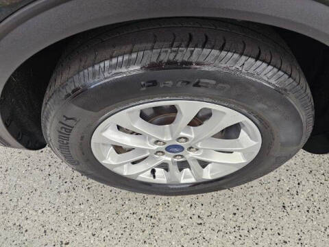 2022 Ford Escape Hybrid SE