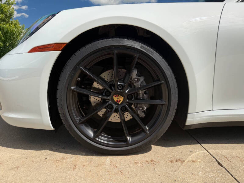 2021 Porsche 911 Carrera
