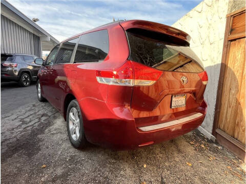 2013 Toyota Sienna