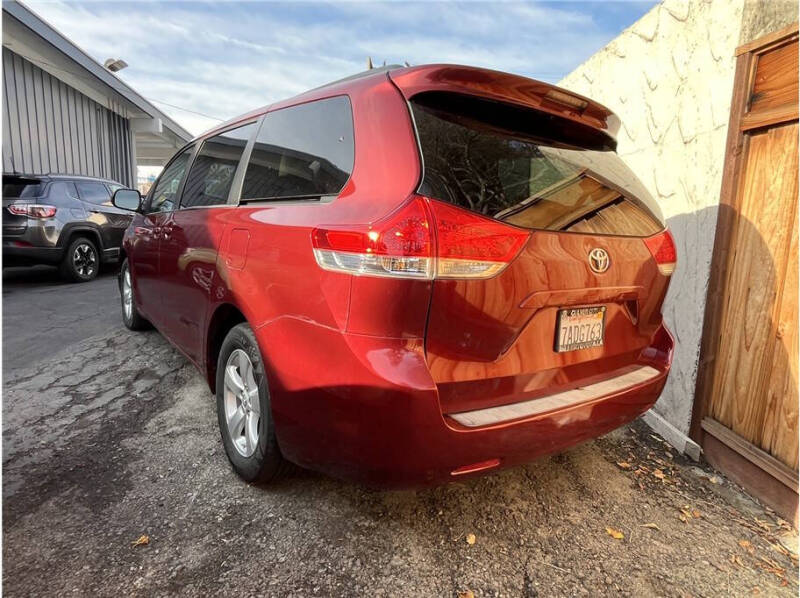 2013 Toyota Sienna