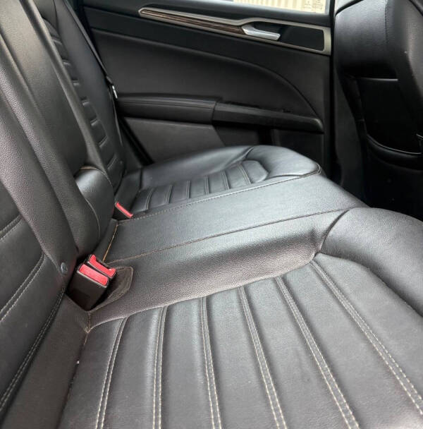 2013 Ford Fusion SE