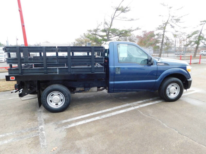 2015 Ford F-250 Super Duty XL photo 2