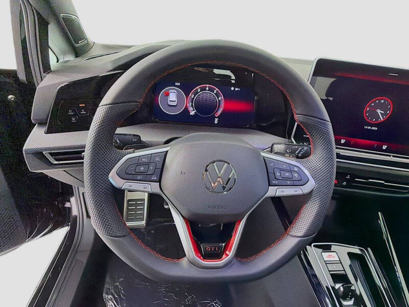 2026 Volkswagen Golf GTI SE