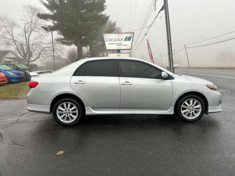 2010 Toyota Corolla S photo 12