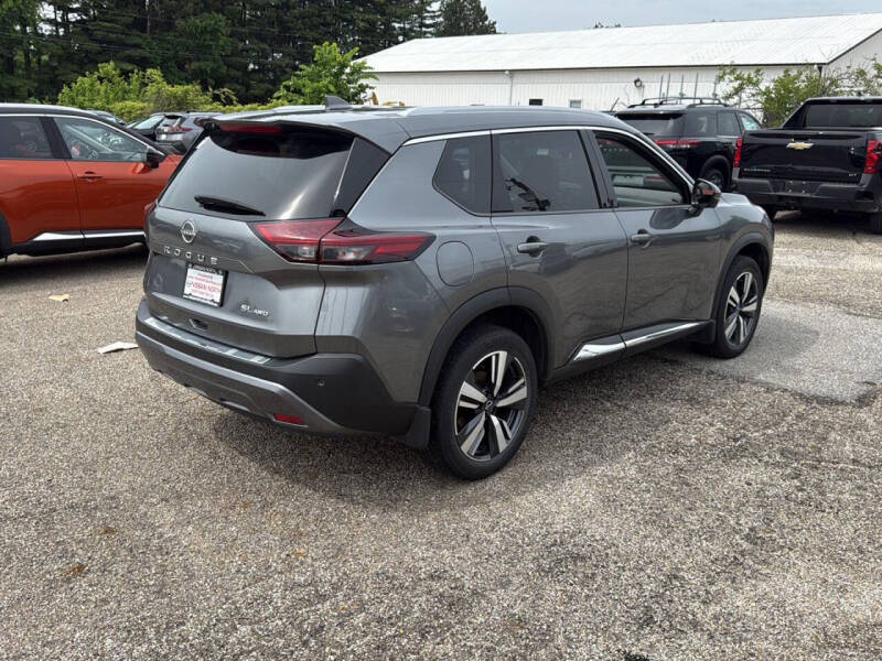 2022 Nissan Rogue SL