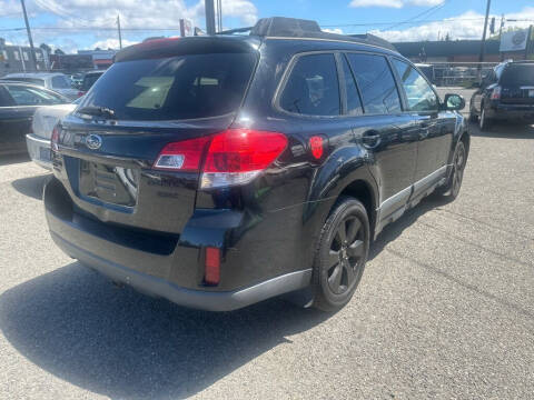 2011 Subaru Outback 2.5i Premium