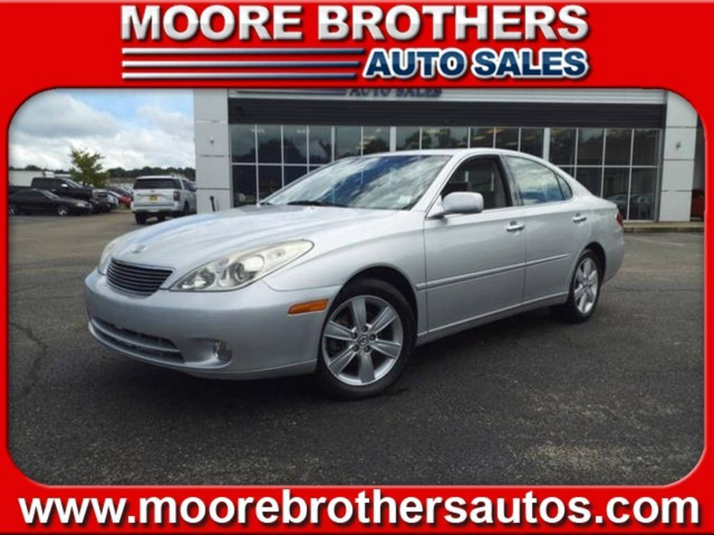 Silver 2005 Lexus ES 330 Base 4dr Sedan 1