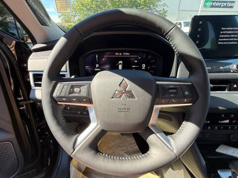 2026 Mitsubishi Outlander PHEV SE