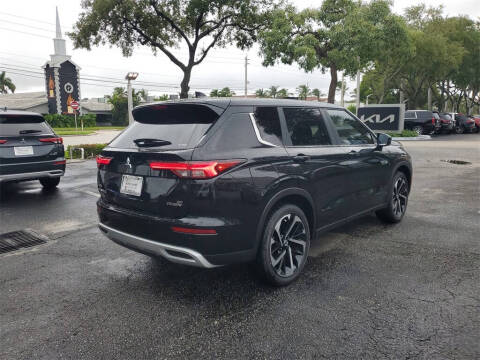 2025 Mitsubishi Outlander PHEV SE