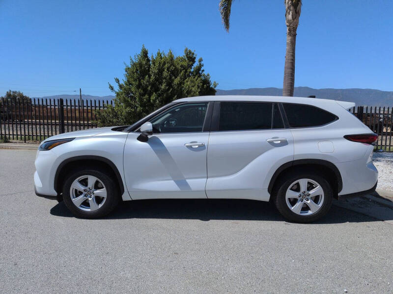 2023 Toyota Highlander LE